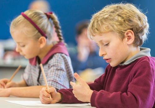child-counting-photo